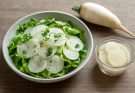 Fehér retek (Raphanus sativus var. albus) saláta és savanyúság