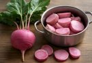 Rózsaszín karalábé (Brassica oleracea var. gongylodes rosa) ültetés és főzés