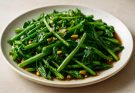 Vízi spenót keserű levelű (Ipomoea aquatica var. amara) stir-fry